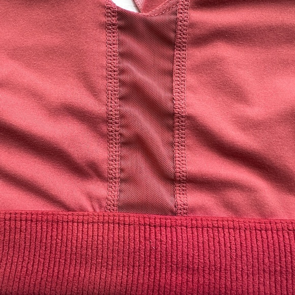 Fabletics High Impact Sports Bra Strappy Criss Cross Back Dusty Cedar Blossom - Picture 9 of 12